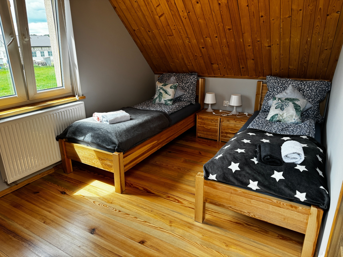 Sypialnia 2 – dwa łóżka pojedyncze